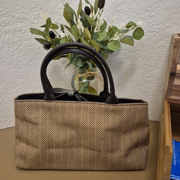 Elegant Estee Lauder Brown Herringbone Handbag - Picture 1 of 4